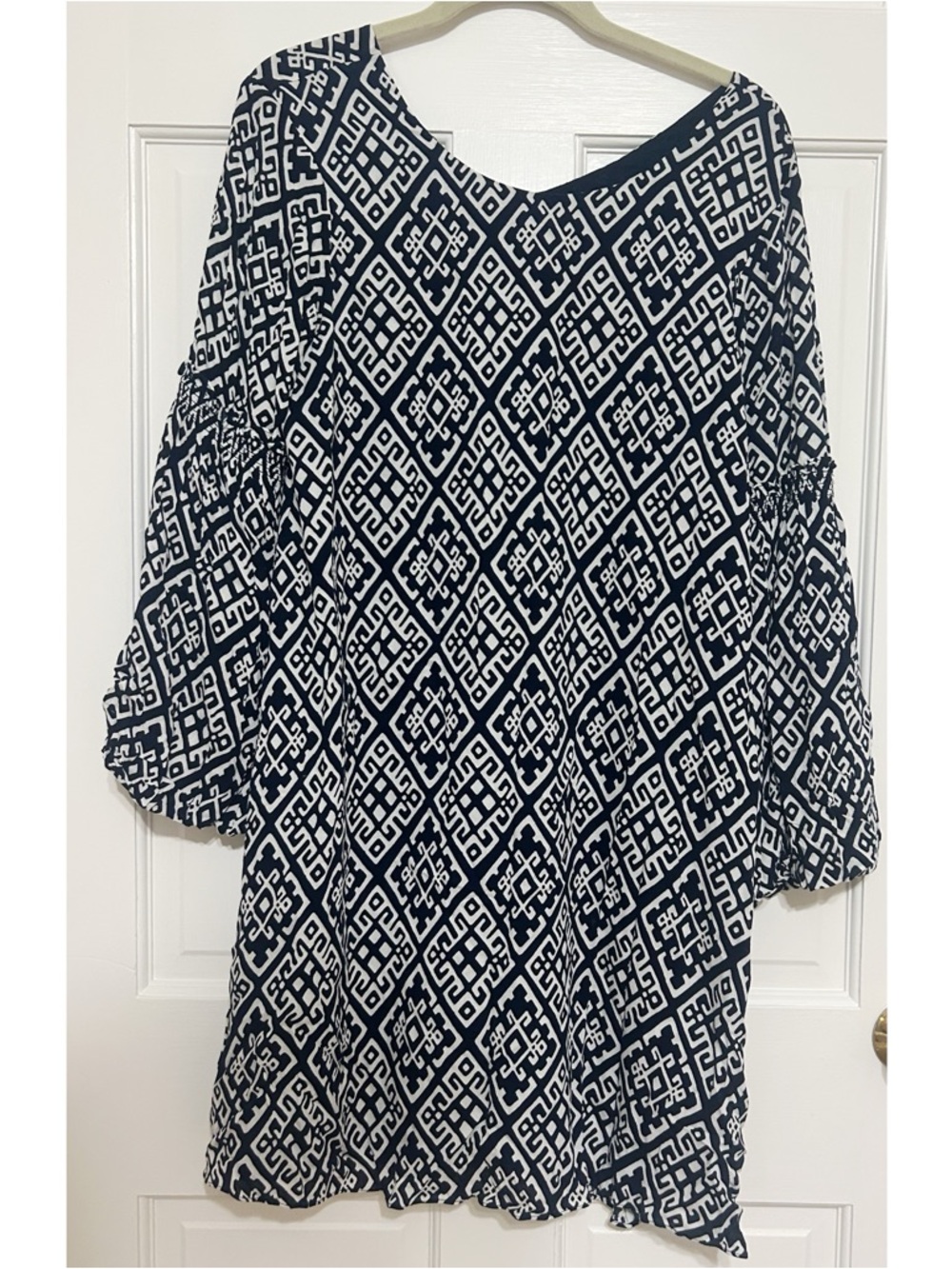 crown & ivy Navy and White Geometric Shift Dress
